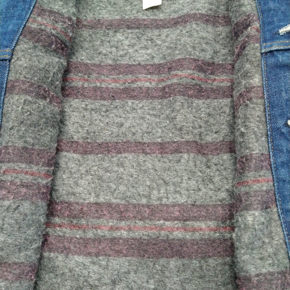 Levi's Blue Denim Blanket Lined Jacket 46 Measurements 90s USA Made - Picture 4 of 5